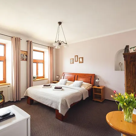 U Papousku 3* Jindrichuv Hradec