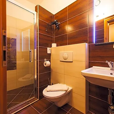 U Papousku Gasthof 3*